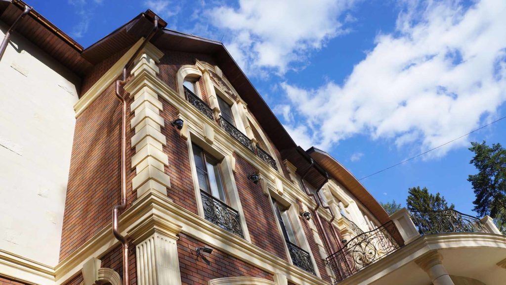 image for Строительство домов из кирпича в Москве